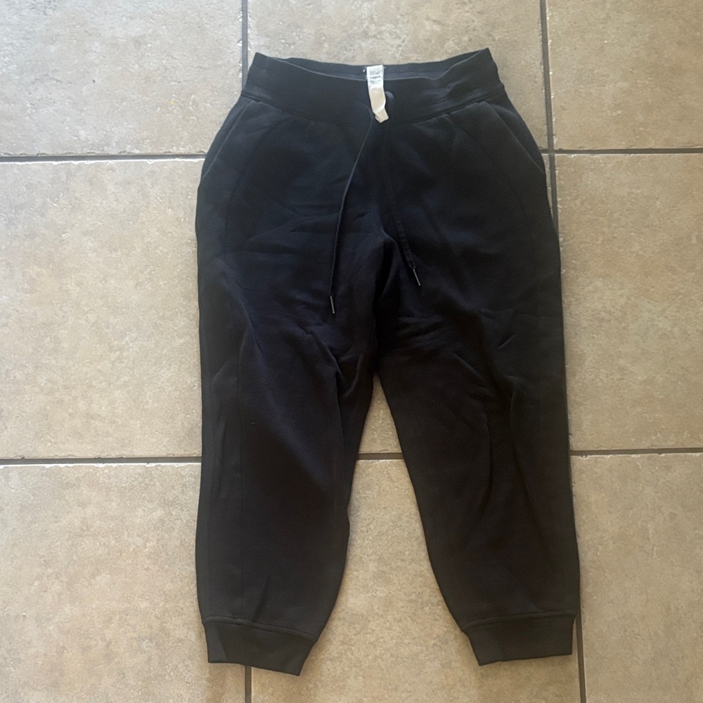 lululemon athletica Men's Black Tapered Jogger Sweatpants